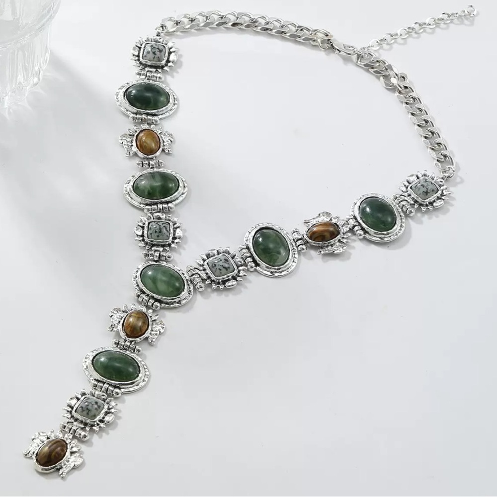 Vintage-Style Statement Necklace — Green & Amber Gem Accents - Picture 3 of 9